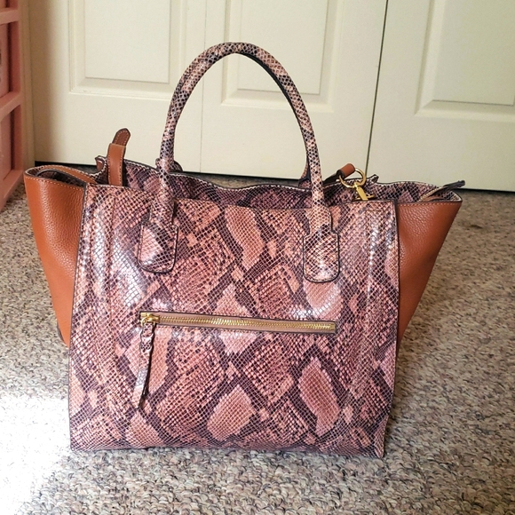 G.I.L.I Snake Printed Leather Bag - Picture 3 of 17